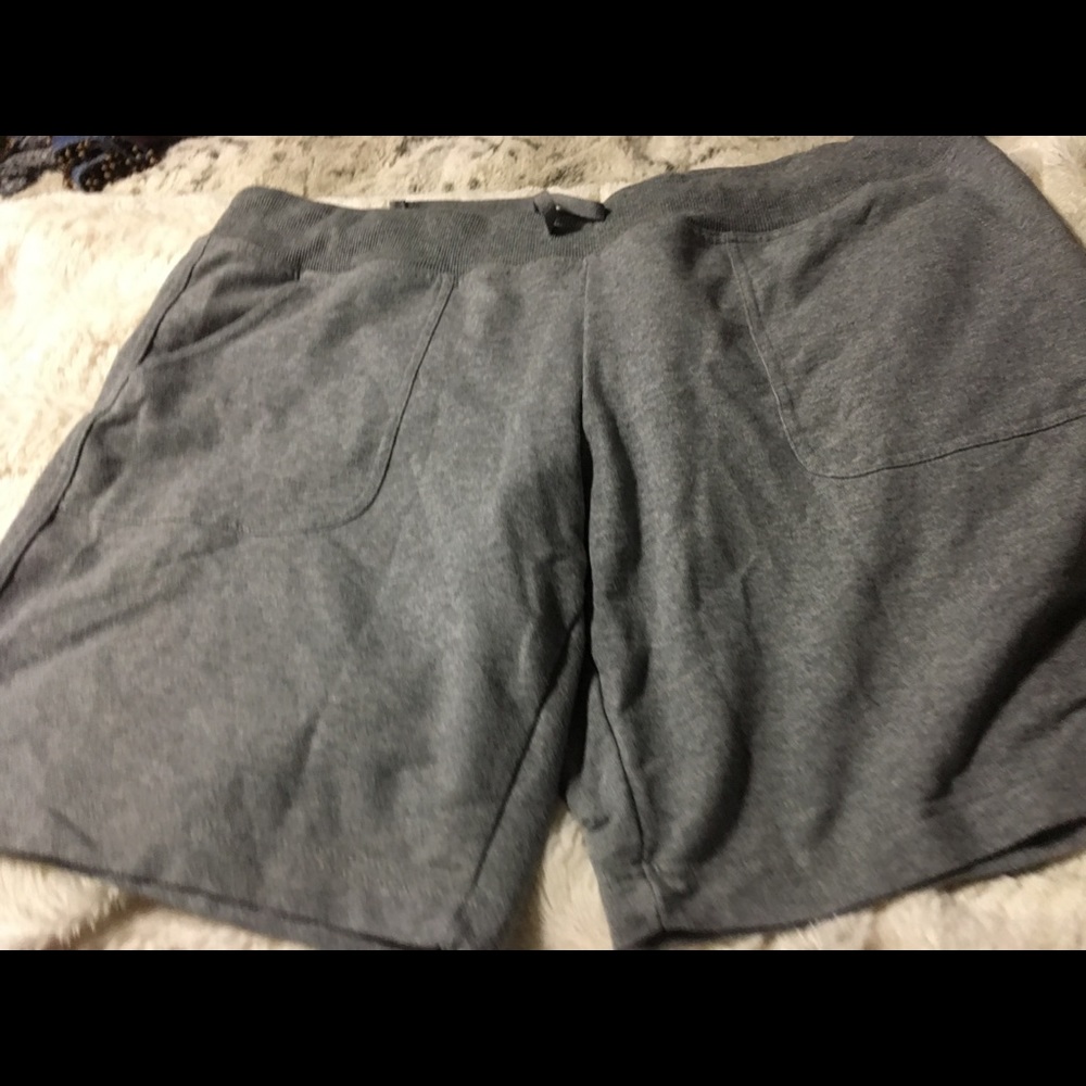 3 pairs of shorts good condition